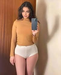 Priya, independent call girl in Cyber City with quick WhatsApp response